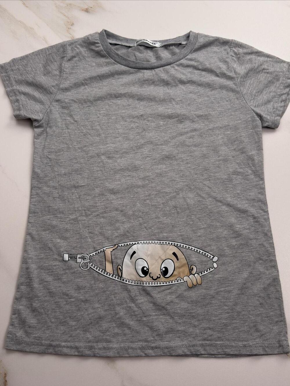 Roommates Gray T Shirt Graphic - Girls S